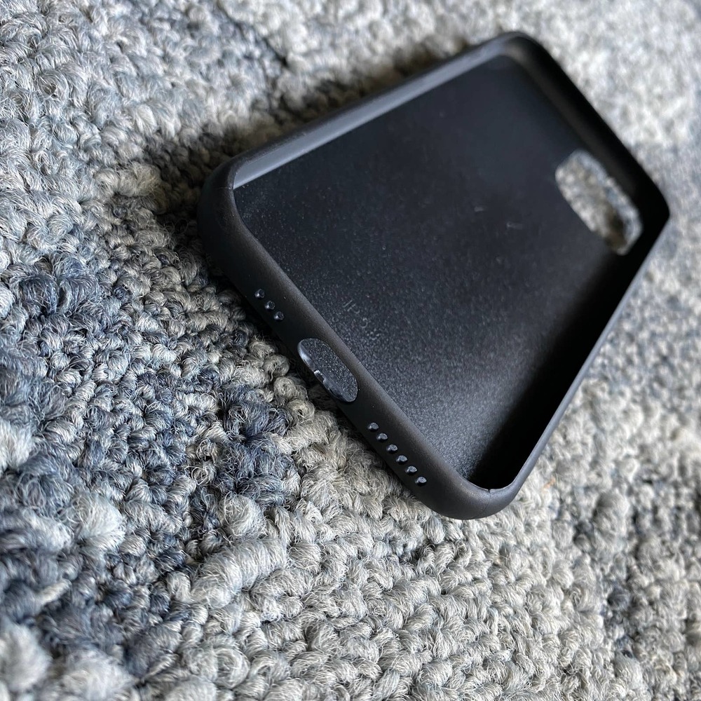 iPhone 11 Case Vertical Print Gold Black NEW - Picture 9 of 9